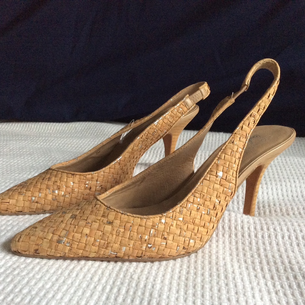 Donald J. Pliner cork pump size 9.5
